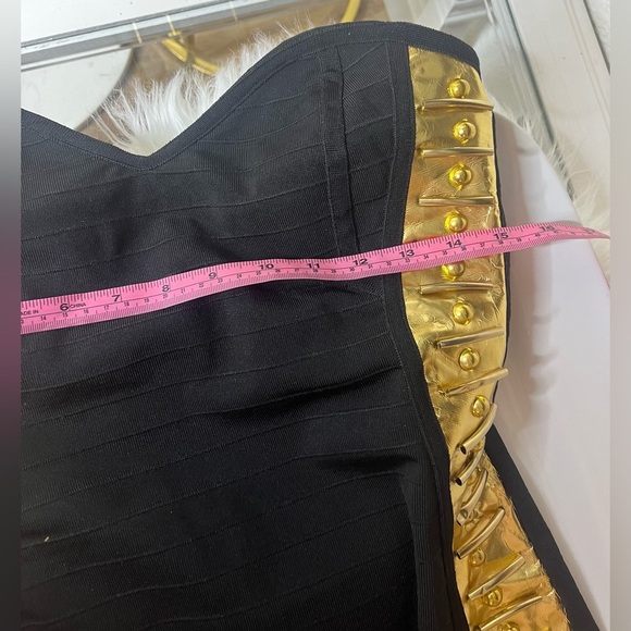 WOW COUTURE STRETCHY BODYCON BANDAGE DRESS W/GOLD SIDE PANELS - Picture 6 of 10